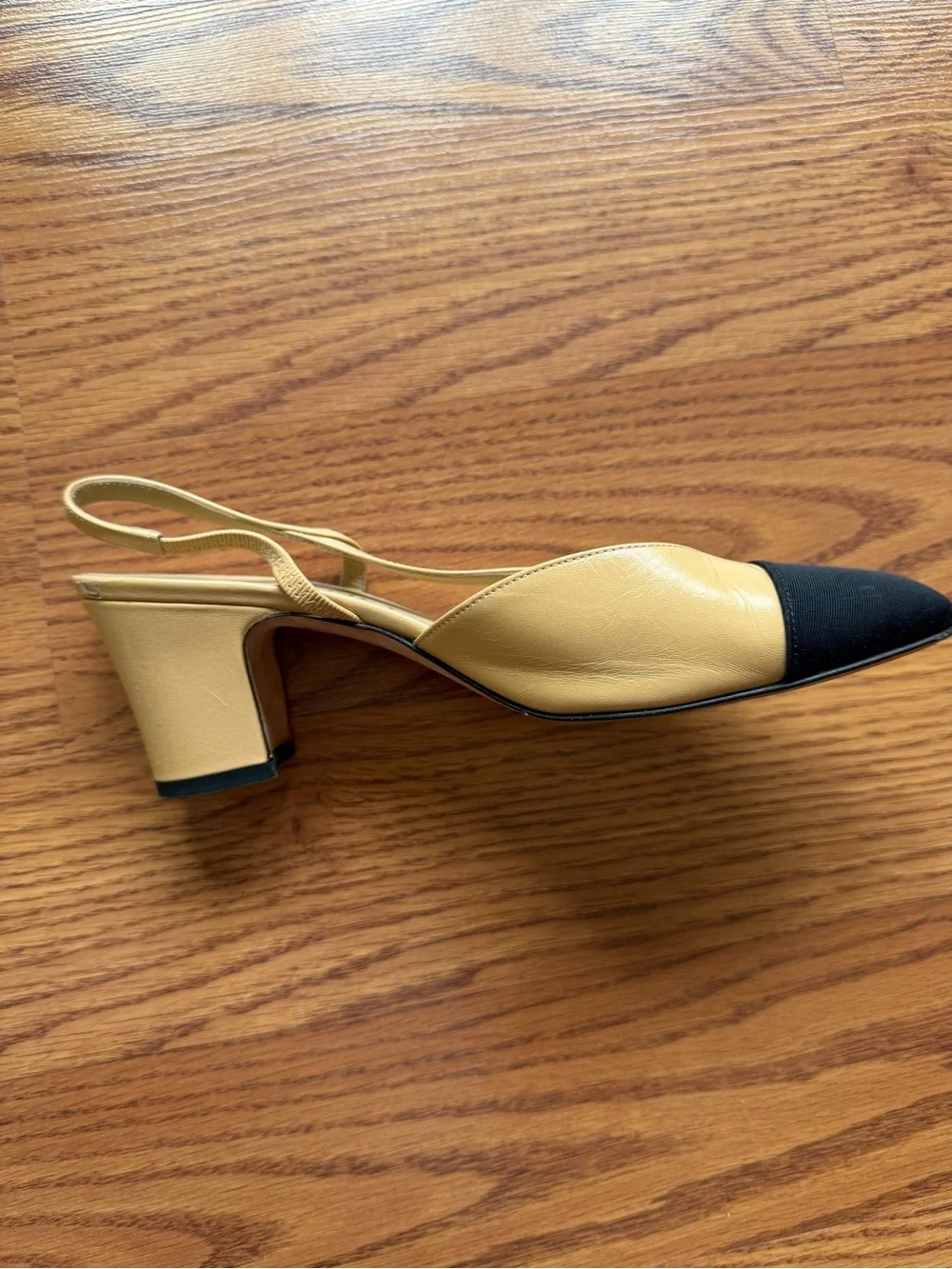 Chanel Slingbacks Beige and Black Size 37